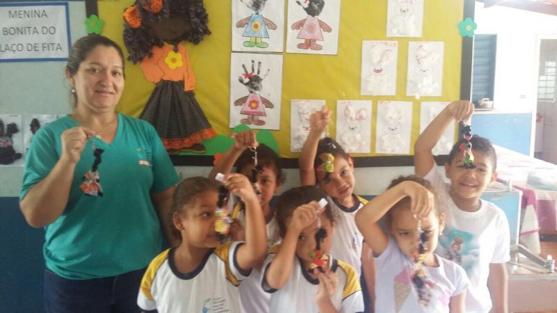 Escola Augusto Antônio de Alvarenga trabalha o tema: “Consciência Negra” com alunos.